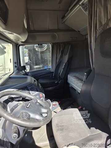 плосък камион DAF XF 440