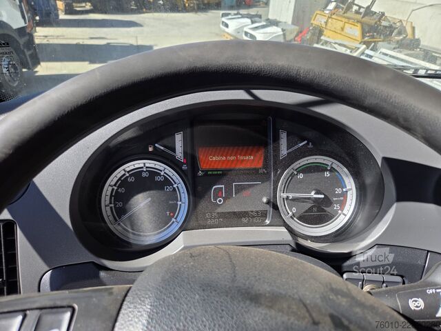 плосък камион DAF XF 440