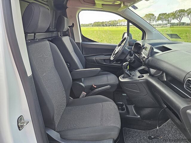 Bakwagen OPEL COMBO 1.5 L2 2xZjdeur NAP Airco Trekhaak 1e Eig...