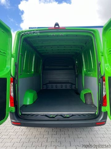 Panelvan MERCEDES-BENZ Sprinter 317 LANG 9G-TRONIC TOTWINKEL 360°KAMERA