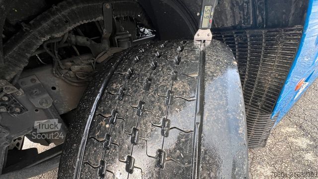 Standard tractor unit DAF XG+ 530 FT