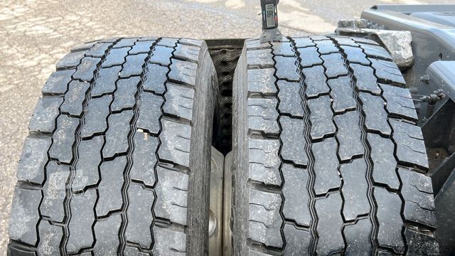 Standard tractor unit DAF XG+ 530 FT