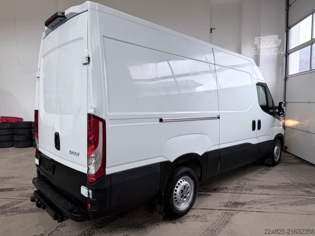 High top van IVECO Daily 35S14 Kastenwagen Hoch+Mittel *Klima*2017