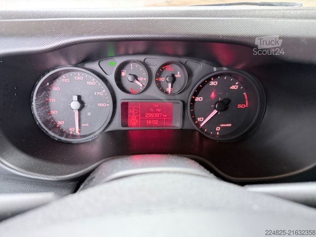 High top van IVECO Daily 35S14 Kastenwagen Hoch+Mittel *Klima*2017