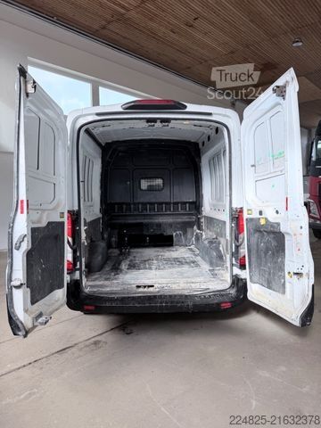Magas tetős furgon FORD Transit Trend Doka Kastenwagen Bj2020