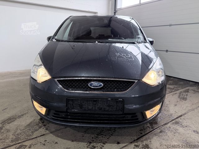 Kleinbus FORD Galaxy Titanium 7-Sitzer