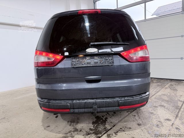 Kleinbus FORD Galaxy Titanium 7-Sitzer