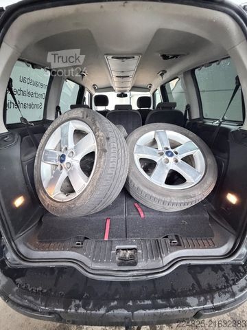 Kleinbus FORD Galaxy Titanium 7-Sitzer