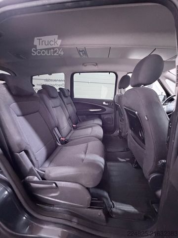 Kleinbus FORD Galaxy Titanium 7-Sitzer