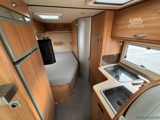 Integrated camper NIESMANN+BISCHOFF Arto 69 3,0d STANDKLIMA*ALKO-AMC*AHK-2t*TÜV neu
