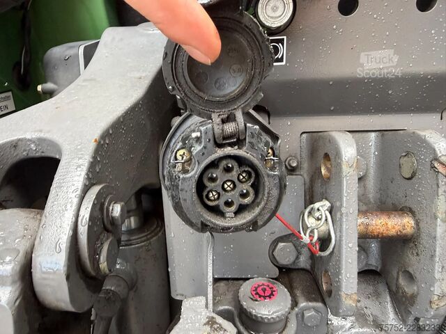 трактор Fendt 208 Vario TMS 3.481 uur!