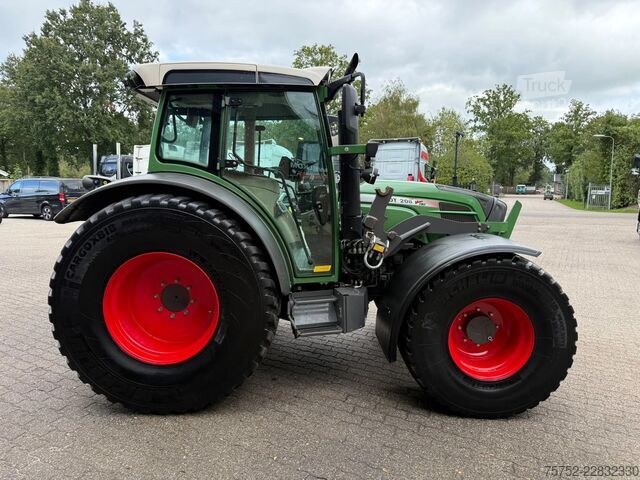 трактор Fendt 208 Vario TMS 3.481 uur!