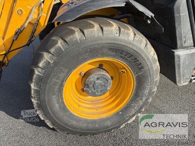 Телескопичен товарач JCB 531-70 AGRI PLUS
