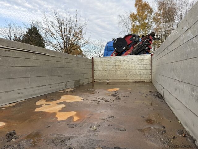 Camião basculante Scania R580 8X4 Kipper Kran HIAB 244-5