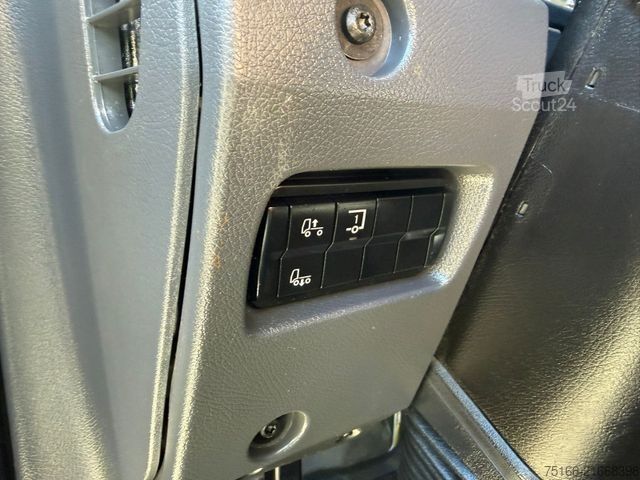 Transportador con plataforma y toldo MERCEDES-BENZ ATEGO 818 L Pritsche/Plane 4,80 m*KLIMA*Luft HA