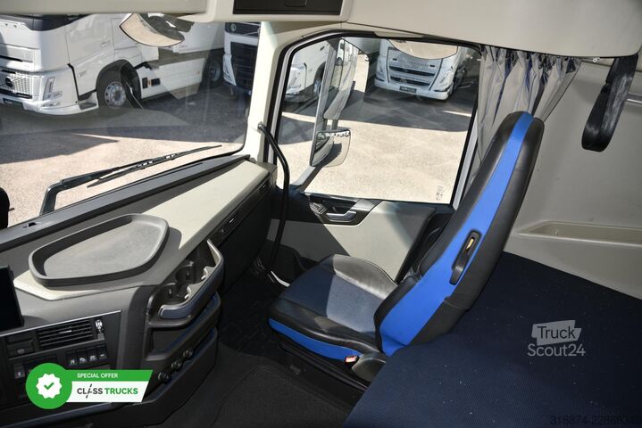 Trattore stradale standard VOLVO FH 460 Globetrotter XL Varios i-Save