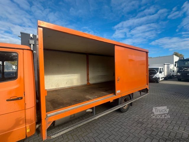 LKW mit Kofferaufbau MERCEDES-BENZ 816 D VARIO Koffer *Ahk*