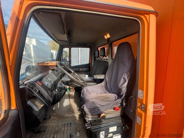 LKW mit Kofferaufbau MERCEDES-BENZ 816 D VARIO Koffer *Ahk*