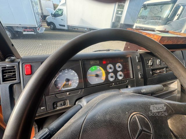 LKW mit Kofferaufbau MERCEDES-BENZ 816 D VARIO Koffer *Ahk*