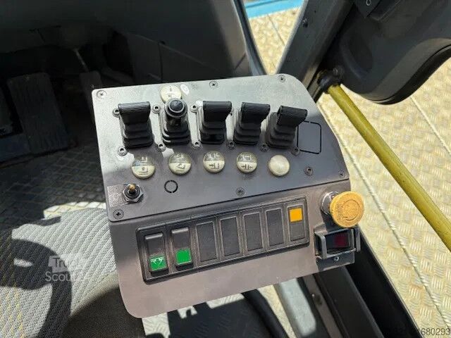 Carretilla elevadora Kalmar DFC 420 - 12 DFC 420-12