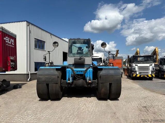 Apilador de contenedores Kalmar DFC 420 - 12 DFC 420-12