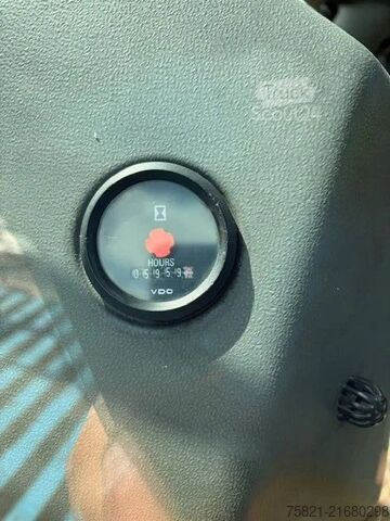 Apilador de contenedores Kalmar DFC 420 - 12 DFC 420-12