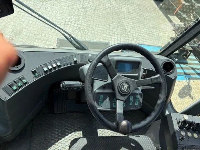 Apilador de contenedores Kalmar DFC 420 - 12 DFC 420-12