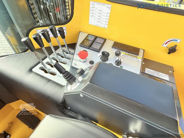 Carrello elevatore a 4 direzioni Combilift C5000XL GAS TRIPLEX 6000 EXTENDABLE FORK