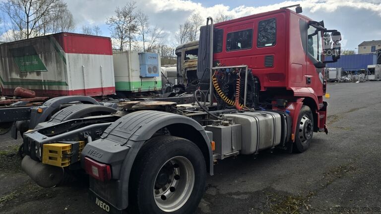 Standard tractor unit Iveco Magirus 400 4x2  Turbo ist defekt