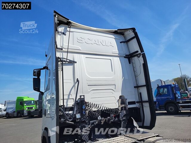 Standard tractor Scania S460 S 4X2 Retarder 2xTanks ACC Euro 6