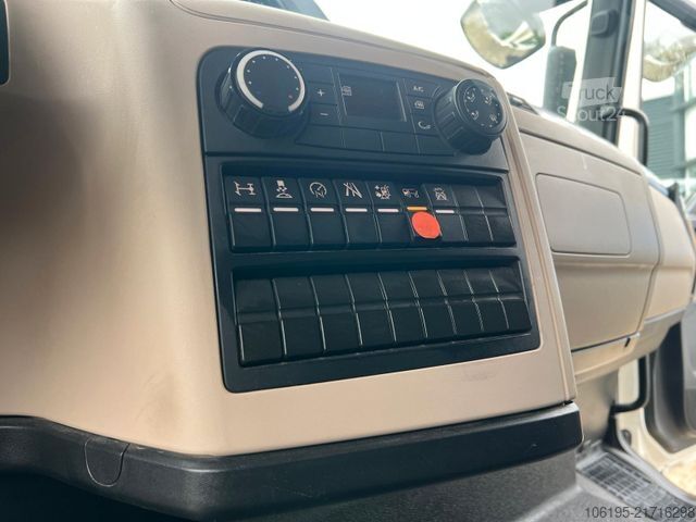 Кутиевиден ван MAN TGL 8.190 Koffer *Ladeboardwand*Klima*Tempomat*