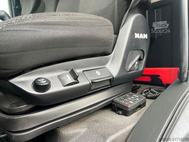 Кутиевиден ван MAN TGL 8.190 Koffer *Ladeboardwand*Klima*Tempomat*
