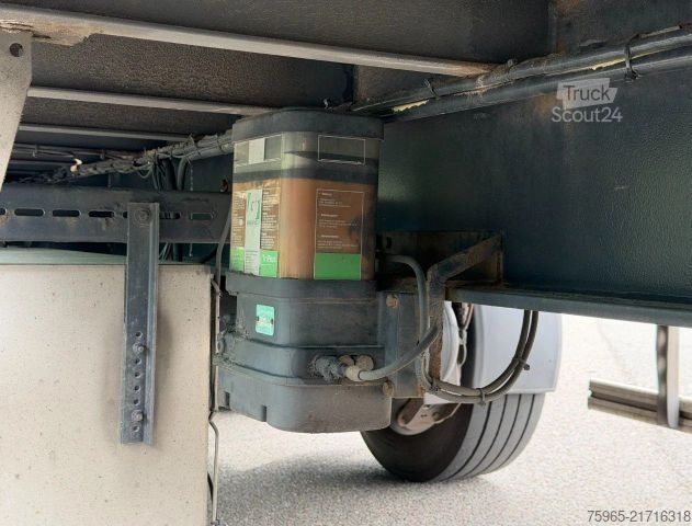 Skåpsemitrailer FLOOR FLO-12-18K1 BURGERS STEERING AXLE TAIL LIFT TOP