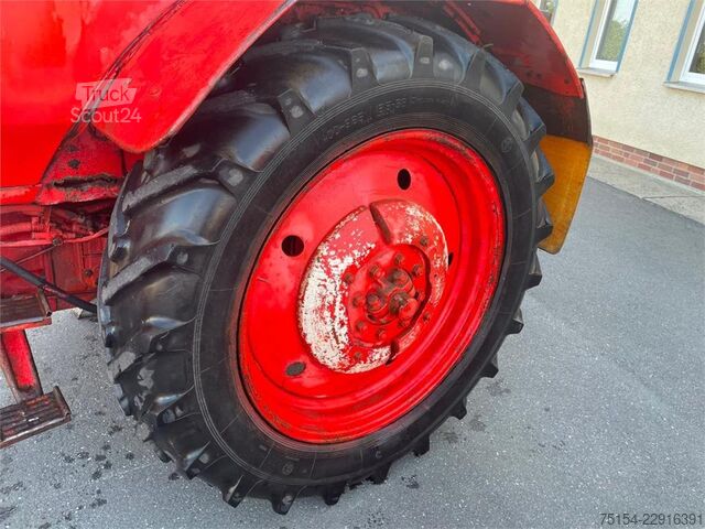 Tractor Belarus MTS 80