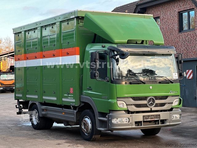 Samochód do przewozu bydła MERCEDES-BENZ Atego 1226 4x2 2-Stock Westrick Viehtransporter
