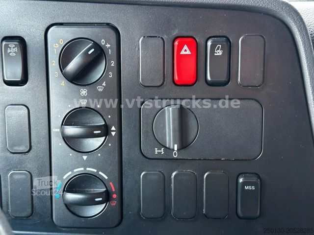 Samochód do przewozu bydła MERCEDES-BENZ Atego 1226 4x2 2-Stock Westrick Viehtransporter