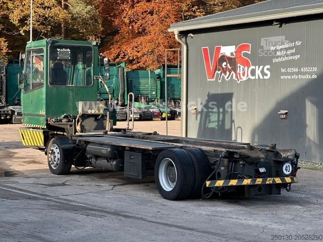 Camión con caja móvil Terberg YT 222 Rangierfahrzeug BDF Sattelplatte