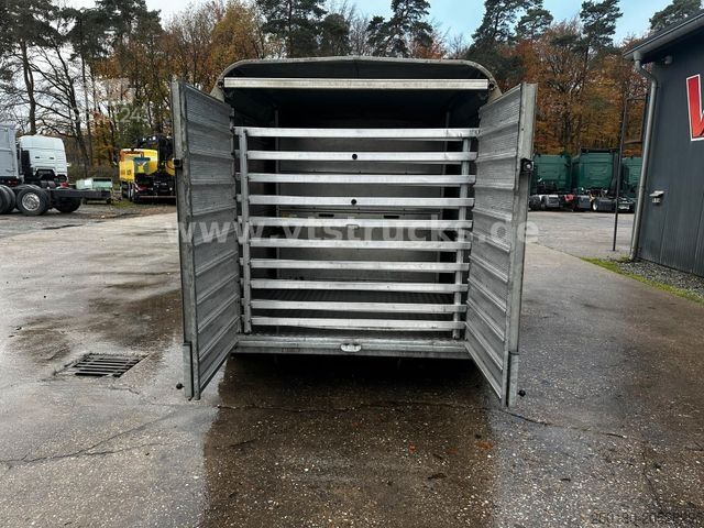 Hestetransporttrailer IFOR WILLIAMS TA35 PKW Tandem Viehanhänger