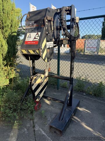 Teleskopický nakladač Manitou MRT 2150 Privilege Plus