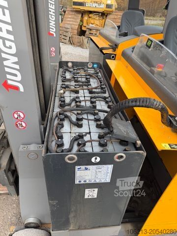 Carretilla retráctil JUNGHEINRICH 10x ETV 214 Triplex Hubhöhe 5.600mm