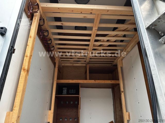 Samochód do przewozu bydła MERCEDES-BENZ 817 4x2 4Pferdetransporter