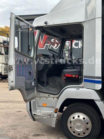 Samochód do przewozu bydła MERCEDES-BENZ 817 4x2 4Pferdetransporter