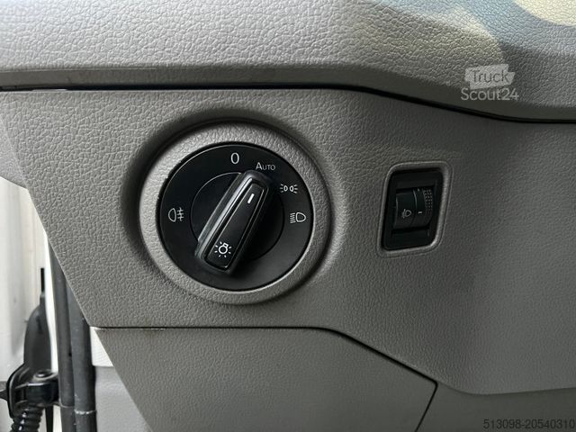 Кутиевиден ван VOLKSWAGEN CRAFTER 2.0TDI XXXL KOFFER RAMPE KAMERA 177 PS