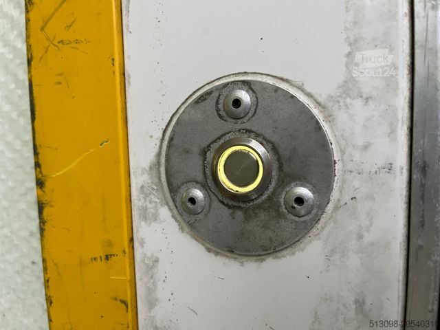 Кутиевиден ван VOLKSWAGEN CRAFTER 2.0TDI XXXL KOFFER RAMPE KAMERA 177 PS