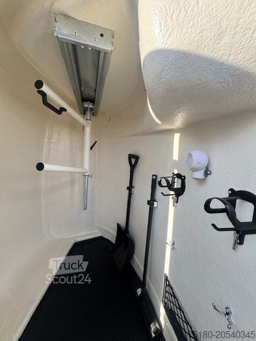 Remorcă pentru transport cai HUMBAUR Pegasus Style 2-Pferdeanhänger 2,7t Neu BLACK ED