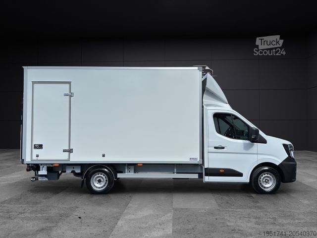 Box van RENAULT Master Koffer 4,47mx2,20x2,30m Seitentüre Klima