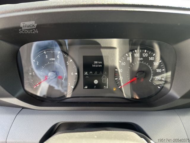 Skåpbil RENAULT Master Koffer 4,47mx2,20x2,30m Seitentüre Klima