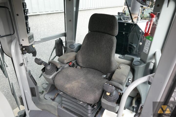 Grader Caterpillar 140M2