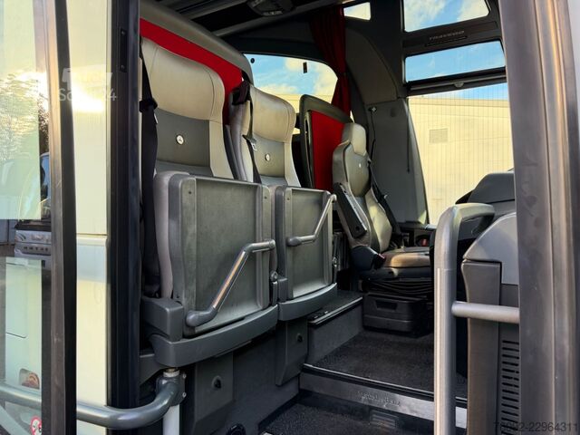 Туристичний автобус MERCEDES-BENZ O580 Travego RHD (Softline*TOP*DE)
