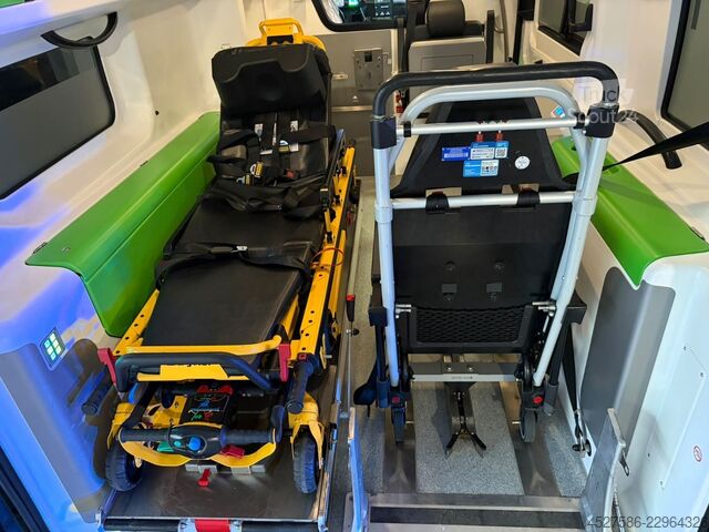 Itfaiye aracı FORD Transit 330 L2*RTW*KTW*KRANKENTRANSPORTER*LIEGE